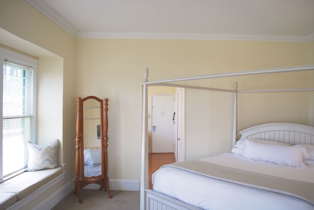 Superior Quadruple Room, Accessible, Ensuite (Room 20) - Photo 10