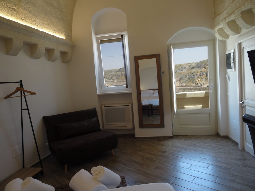 Standard Room, City View
