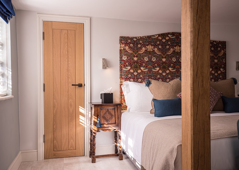 Luxury King Room - Photo 1
