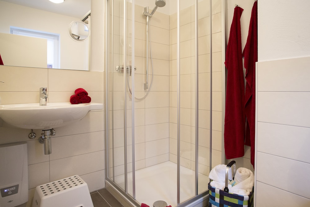 Standard Double Room - Photo 4