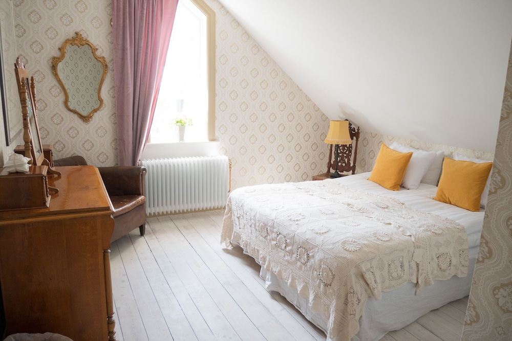 Suite, Sea View, Tower