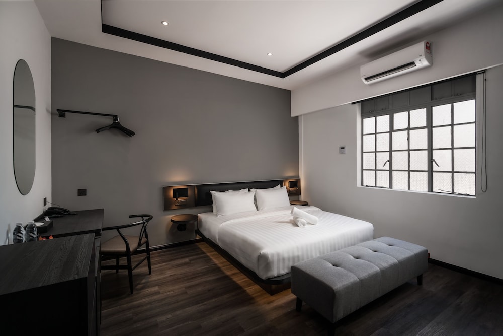 Deluxe Room - Photo 1