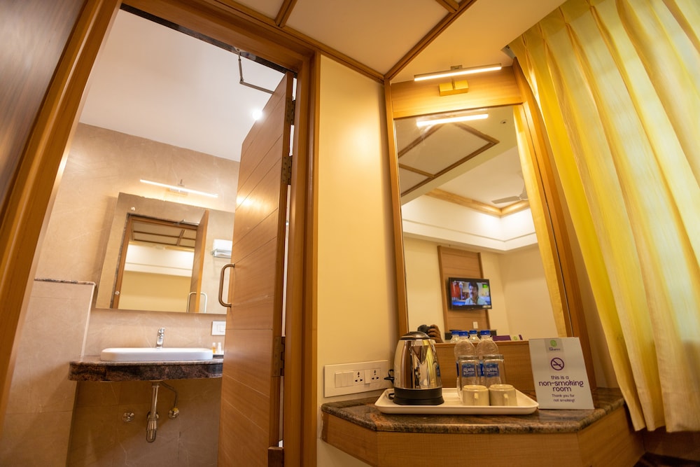 Economy Suite, 1 Bedroom, Private Bathroom photo 2
