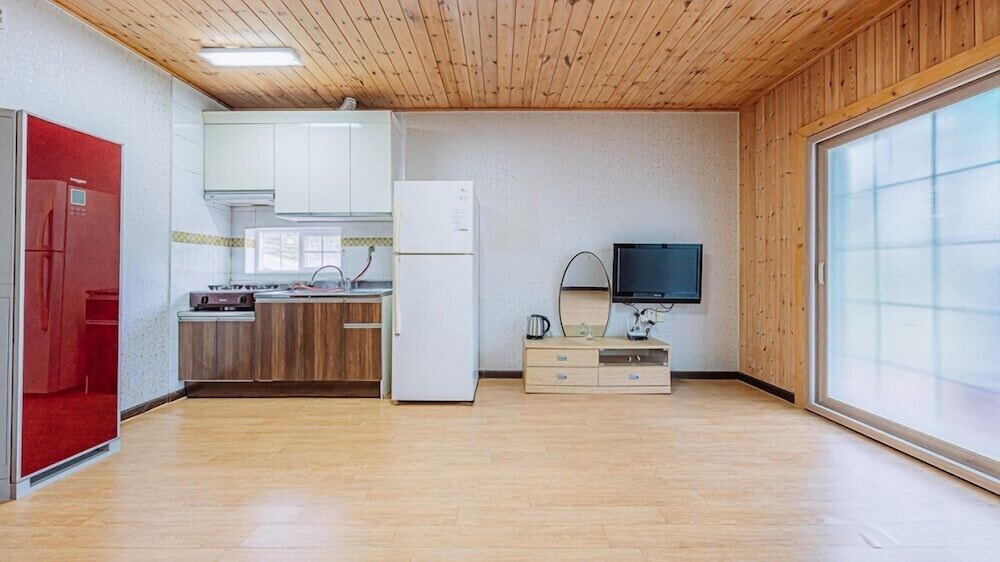 Room (Alps C) - Photo 4