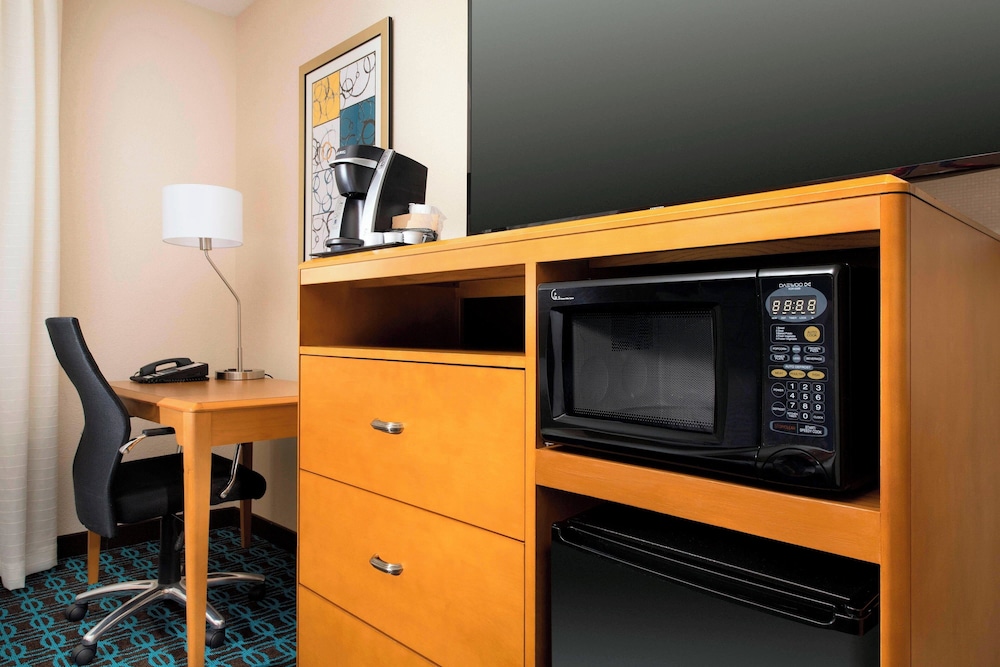 Room, 2 Queen Beds - Photo 3