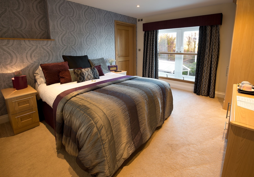 Luxury Double Room, 1 Double Bed, Partial Sea View photo 1
