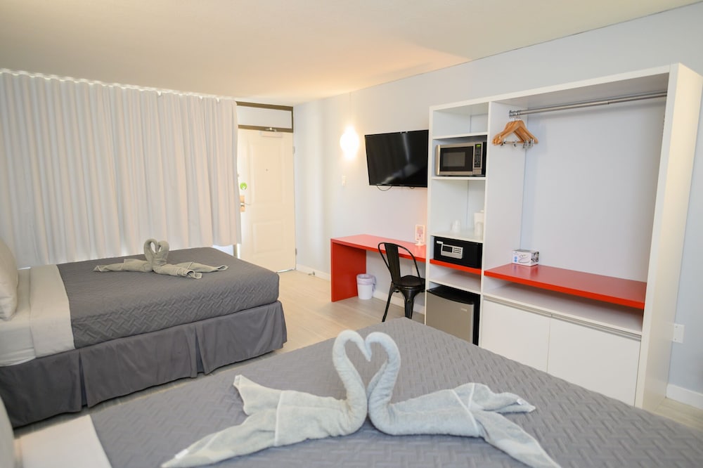 Family Double Room, 2 Queen Beds