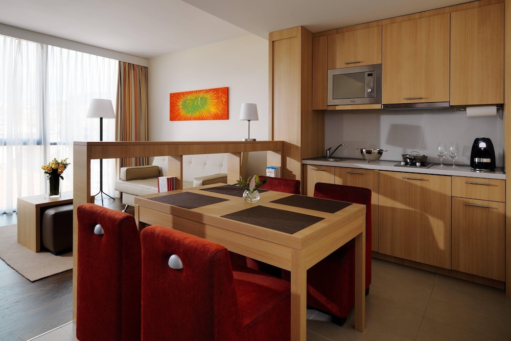 Suite, 1 Bedroom, City View photo 2