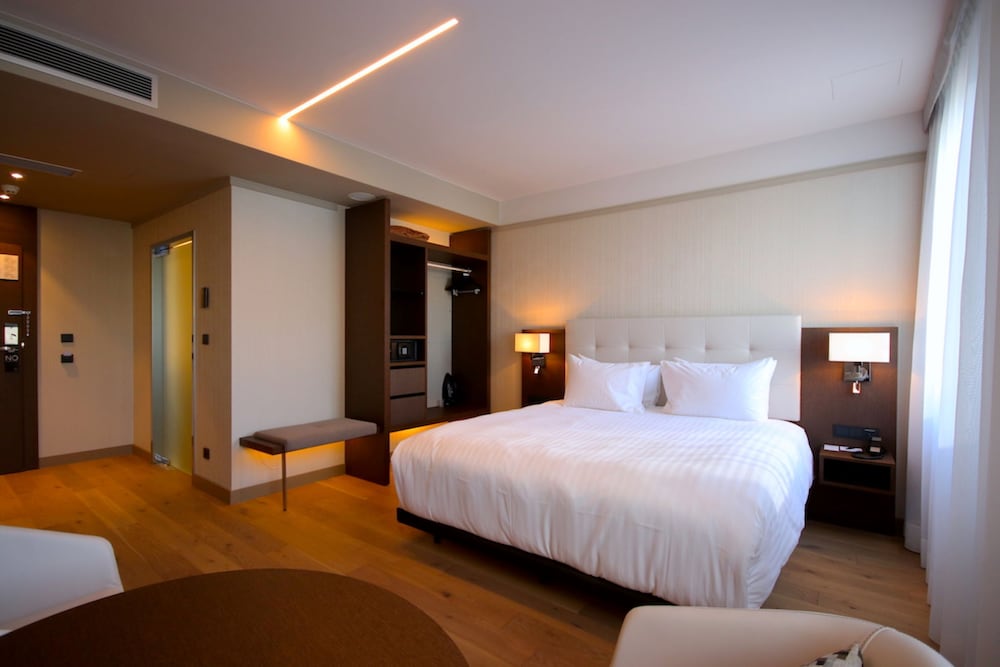 Standard Room, 1 King Bed