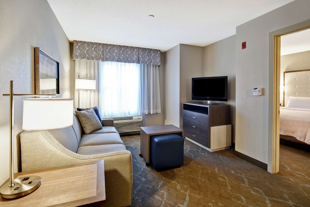 One Bedroom Suite, Two Double Beds, Non-Smoking - Photo 1