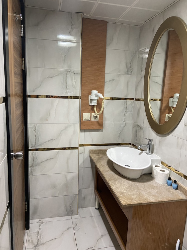 Superior Triple Room photo 3