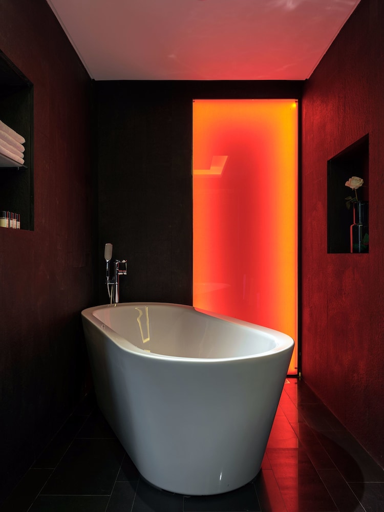 Executive Suite photo 2