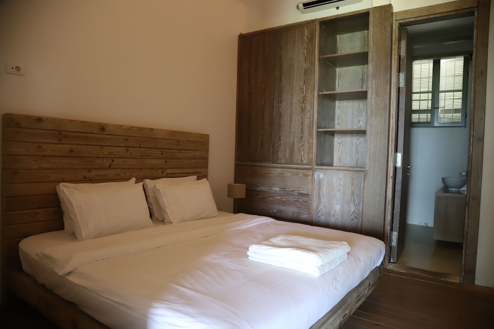 Superior Suite, 1 King Bed, Non Smoking, Sea View