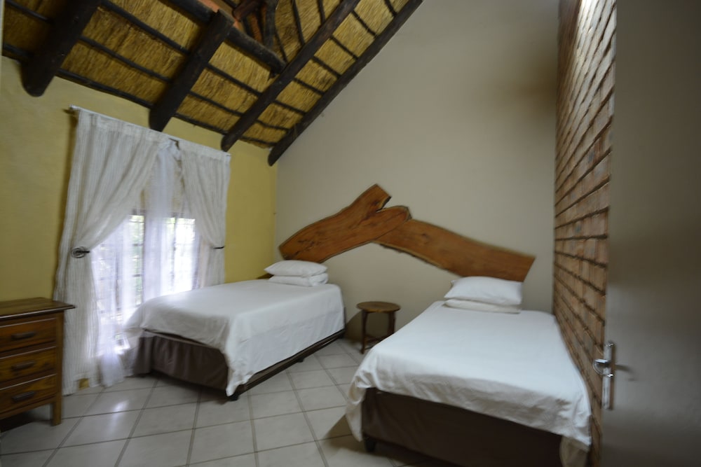 Standard Double or Twin Room, Garden View photo 2