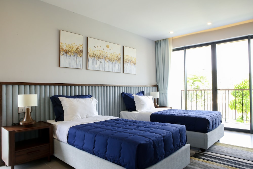 Premier Villa, 3 Bedrooms - Photo 22