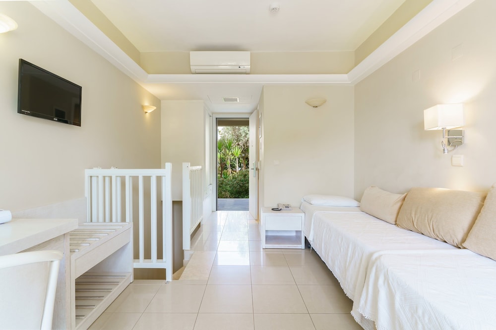 Family Suite Split Level with Street View
