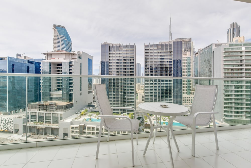 Elite Apartment, 1 Bedroom, Balcony, City View photo 3