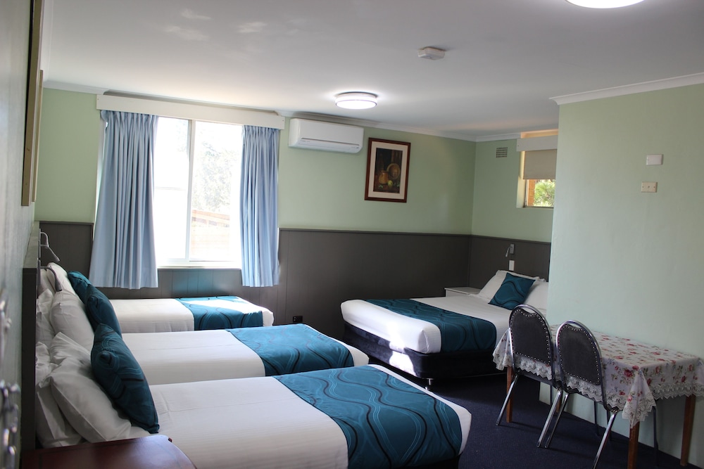 Deluxe Family Room (5 Person)