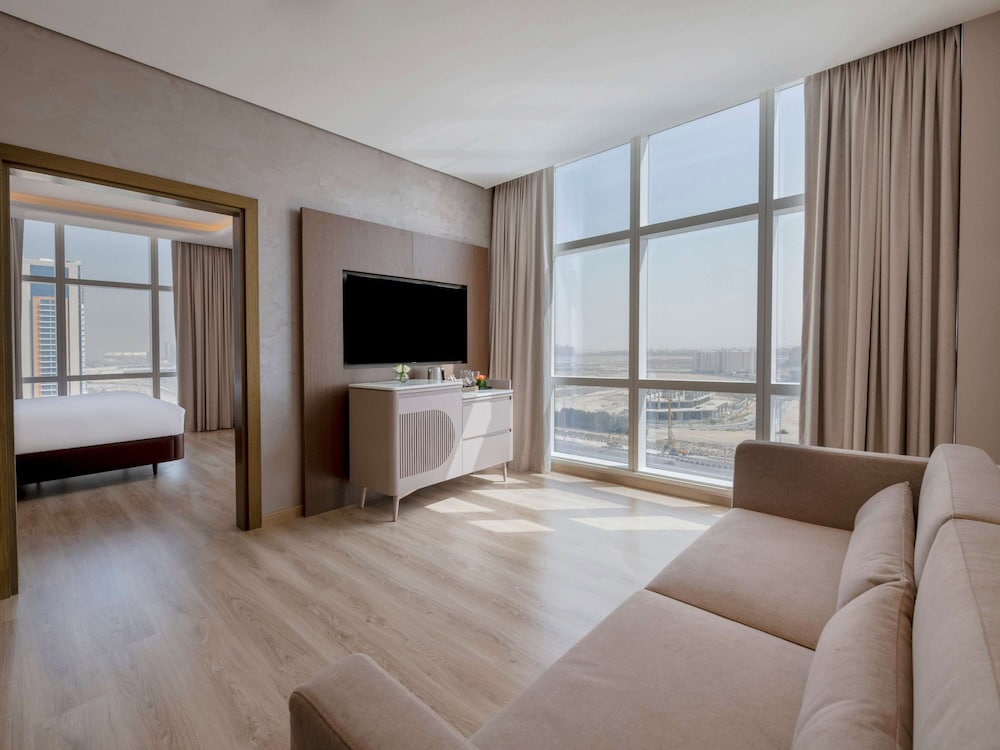 Deluxe Suite, 1 Double Bed, City View