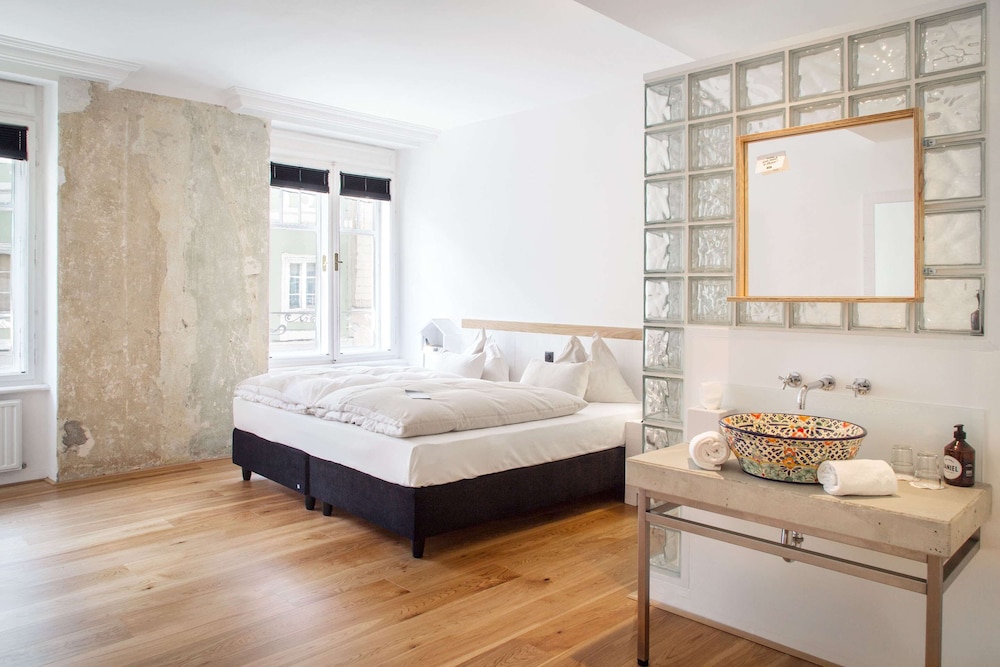 Grand Independent Room - Photo 2