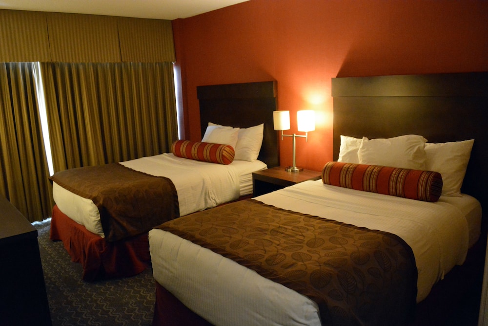 Suite, 2 Queen Beds, Non Smoking, Refrigerator & Microwave (with Sofabed)