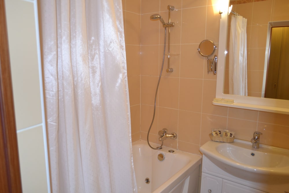 Luxury Suite photo 2