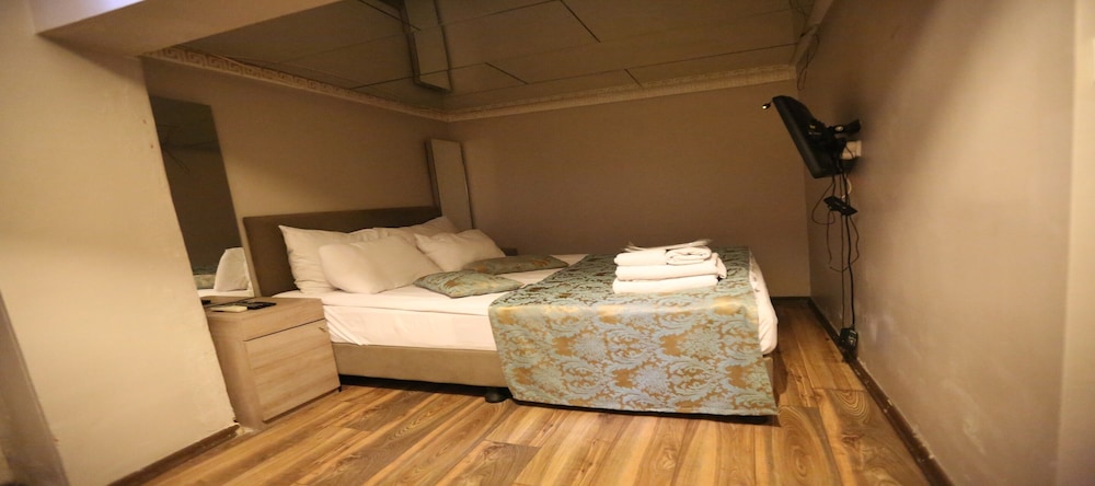 Economy Room photo 3