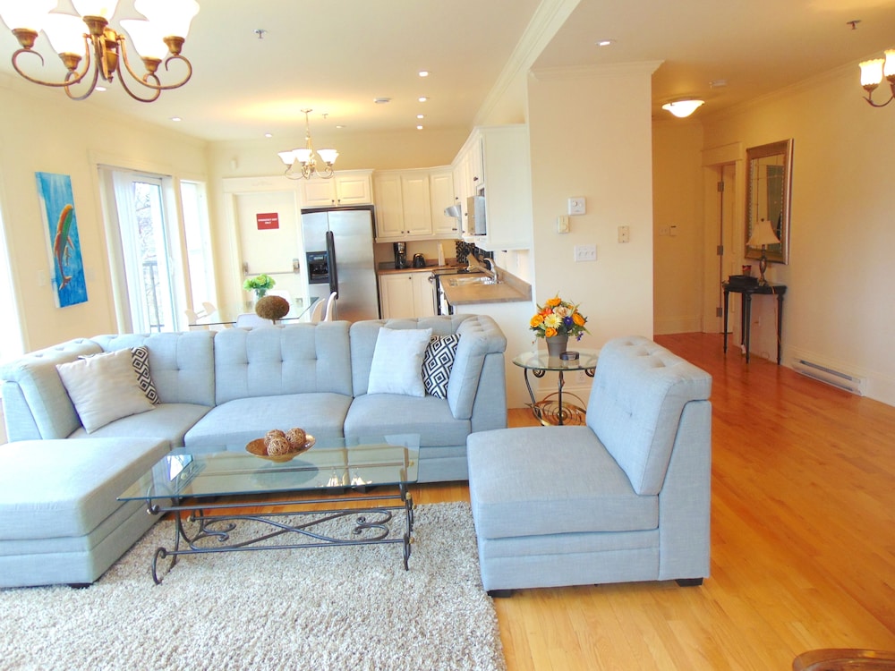 Superior Condo, Balcony, Partial Sea View