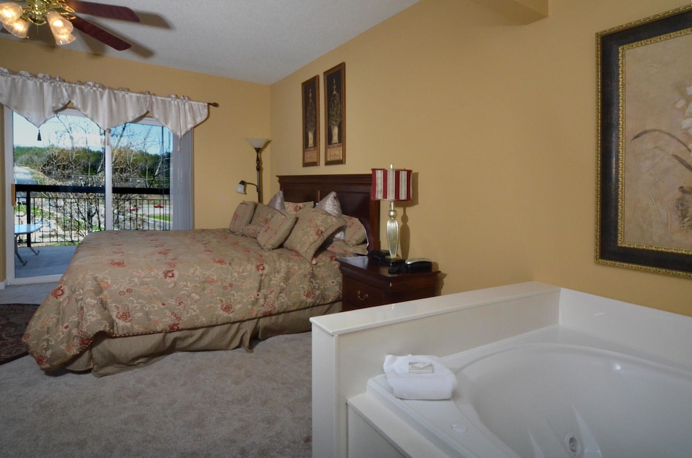 Condo, Multiple Beds (Bear Crossing 402)