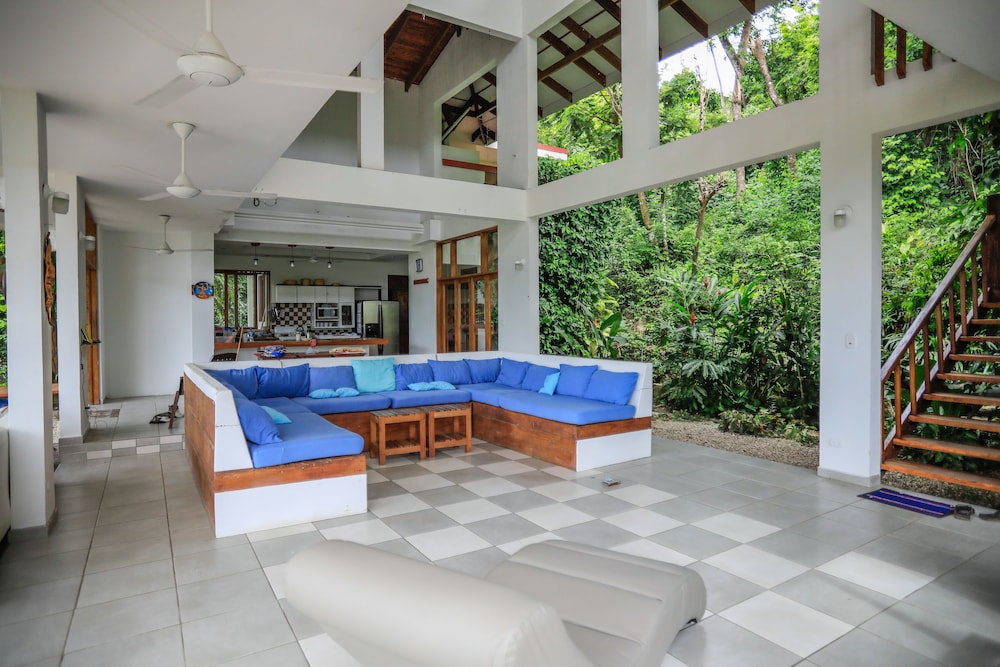 Luxury Villa, 6 Bedrooms photo 3