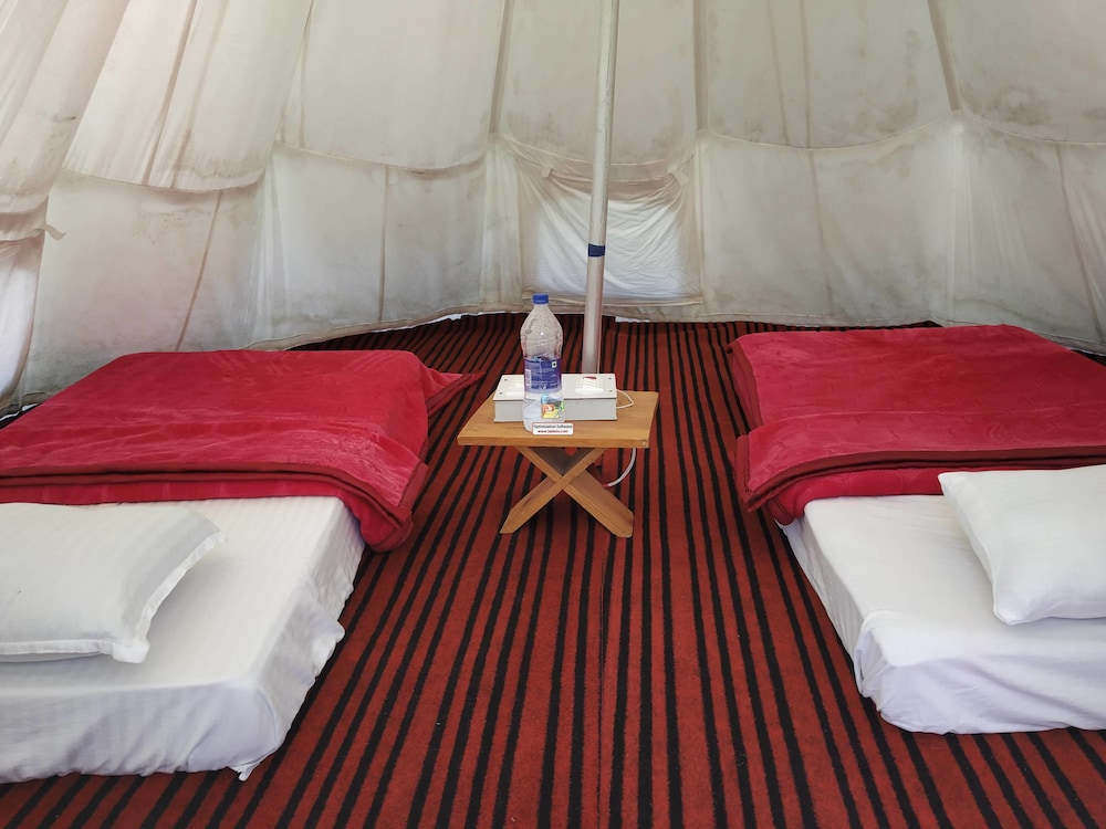 Dome Tent photo 1