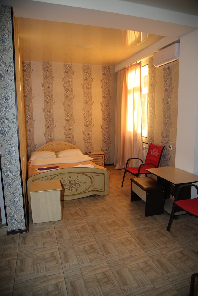 Standard Quadruple Room photo 2