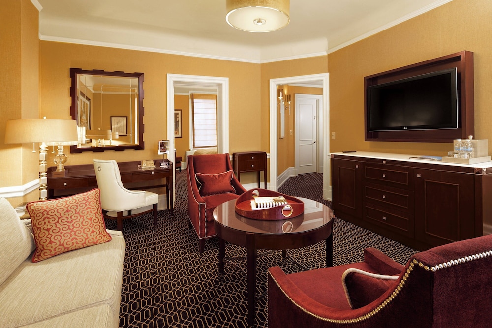 Deluxe Suite, 1 Double Bed, Smoking