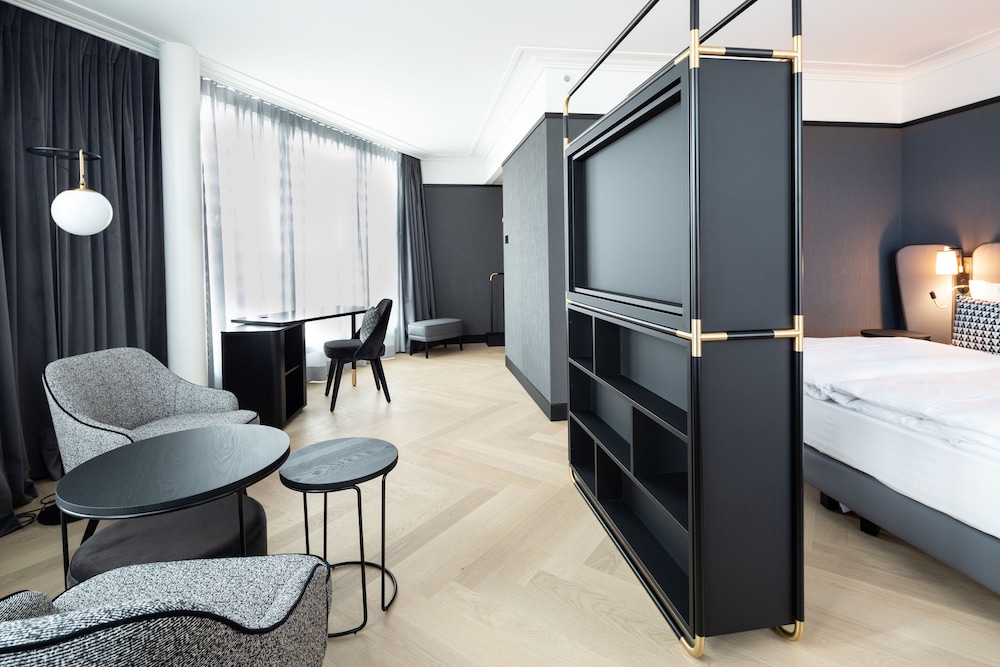Junior Double Room