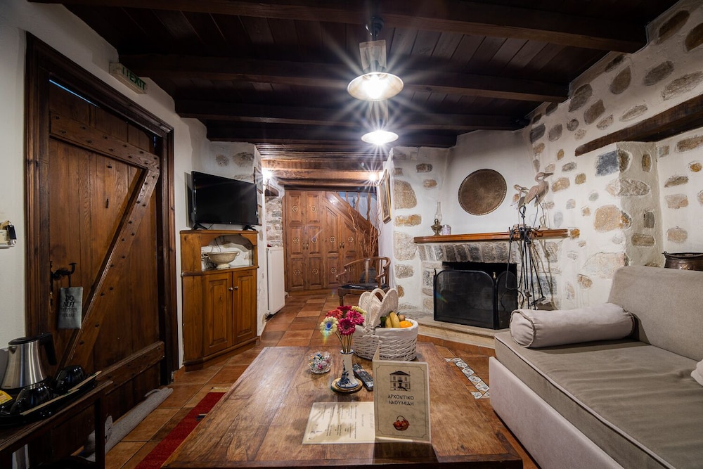 Junior Suite, Fireplace, Garden View