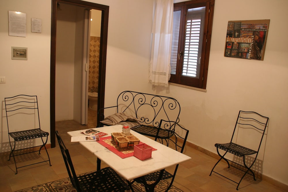 Apartment, 3 Bedrooms (For 6 People)