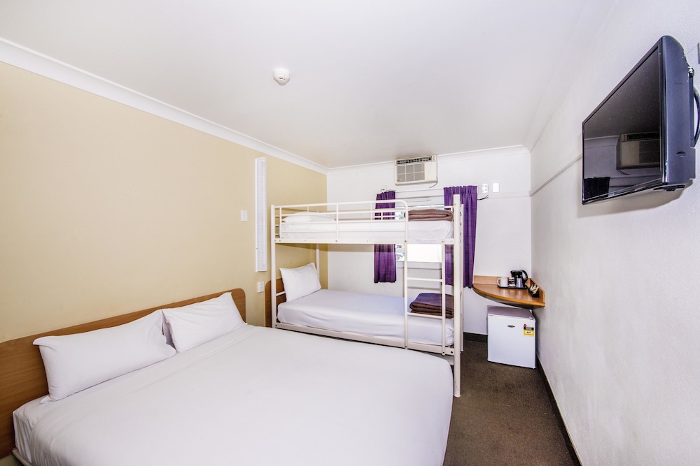 Room, Multiple Beds photo 2