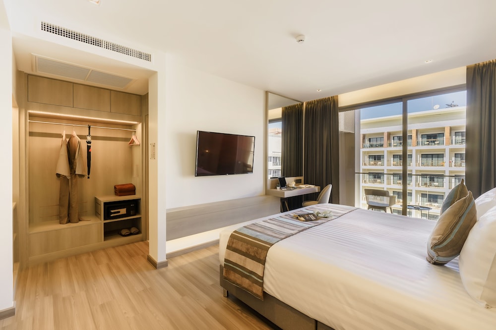 room photo