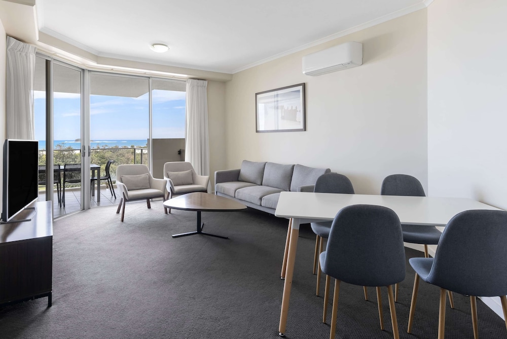 2 Bedroom Ocean View Apartment - Photo 5