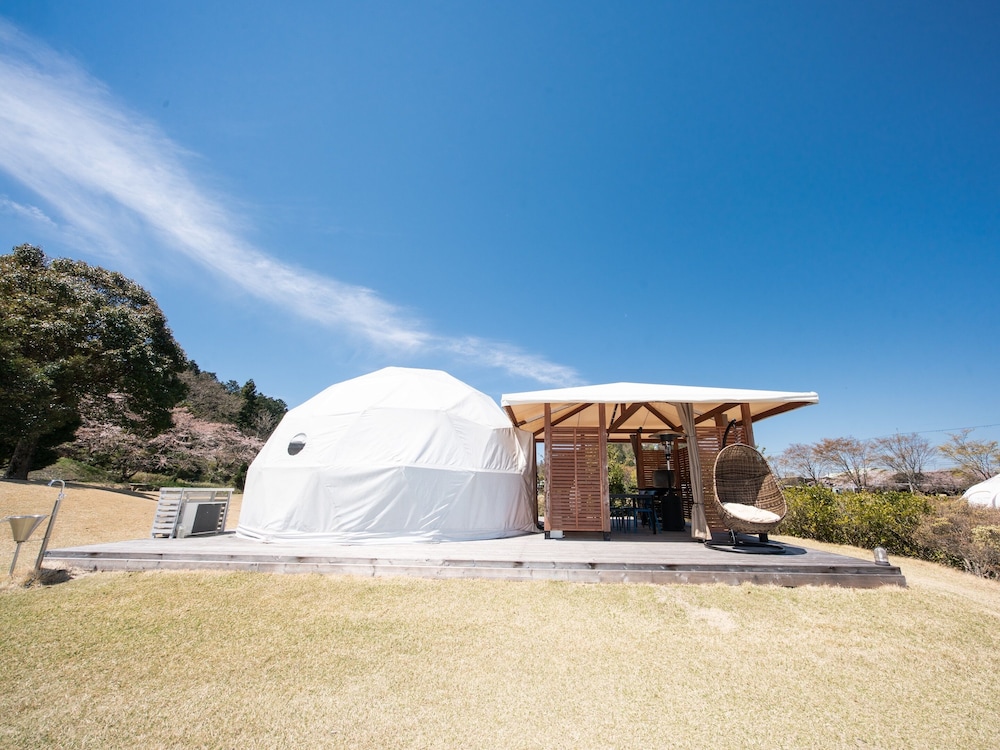 White Dome, Non Smoking photo 1