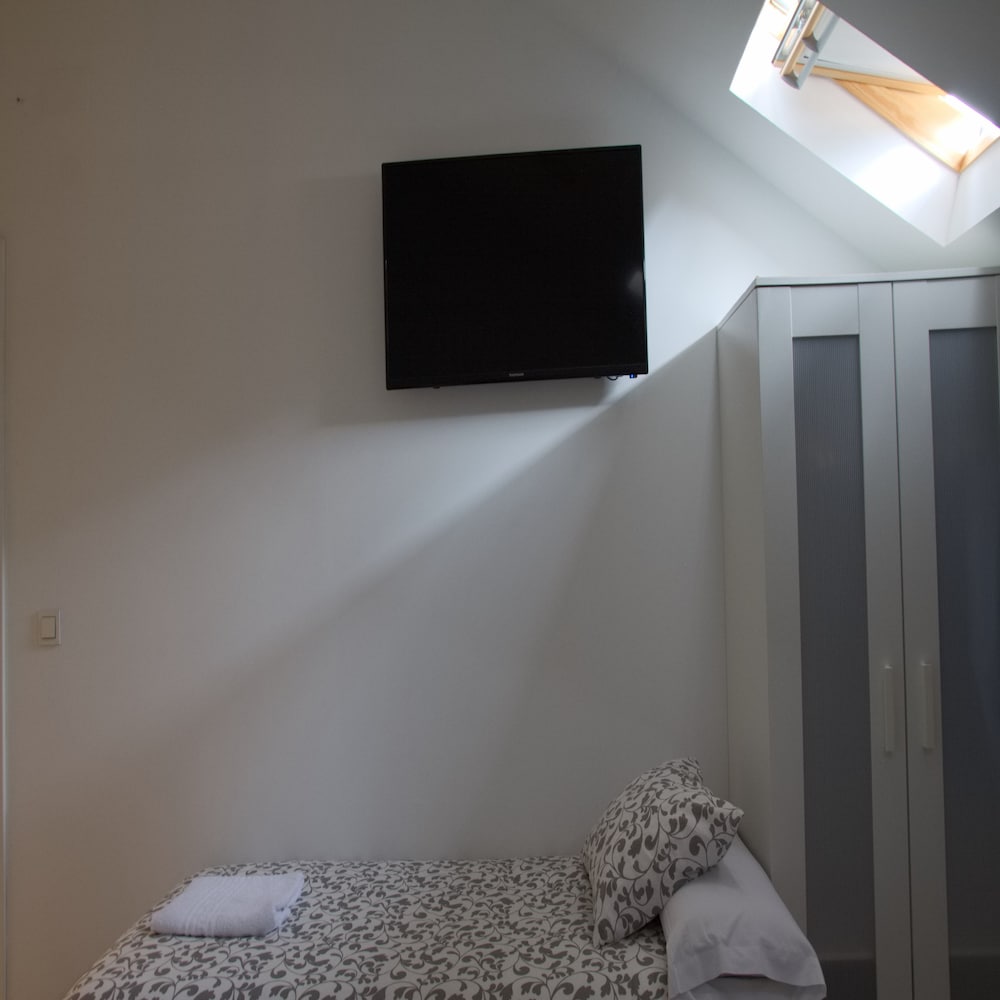 Single Room photo 3