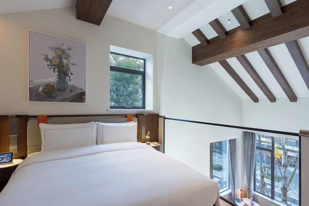Loft King Size Room