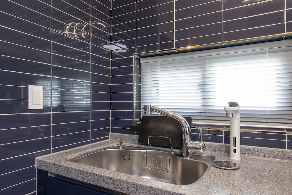 Basic Room, 1 Queen Bed, Ocean View (private whirlpool, 102) - Photo 16
