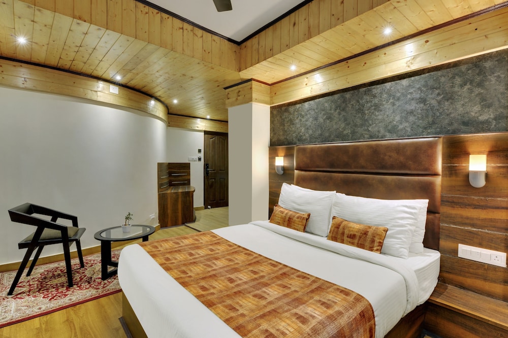 Deluxe Double Room - Photo 1