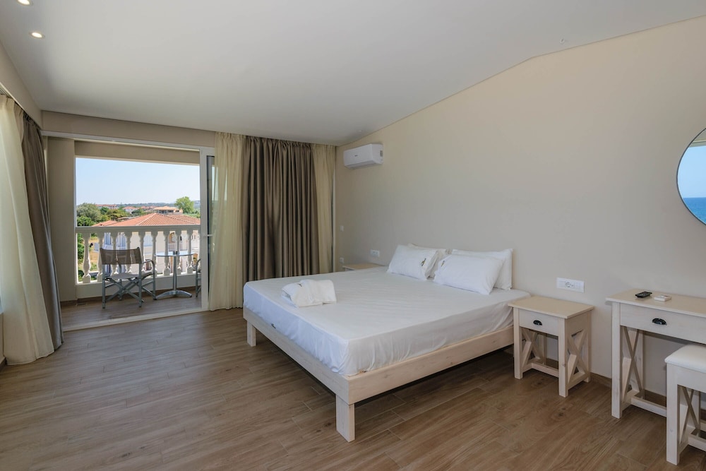 Junior Suite, Sea View photo 2