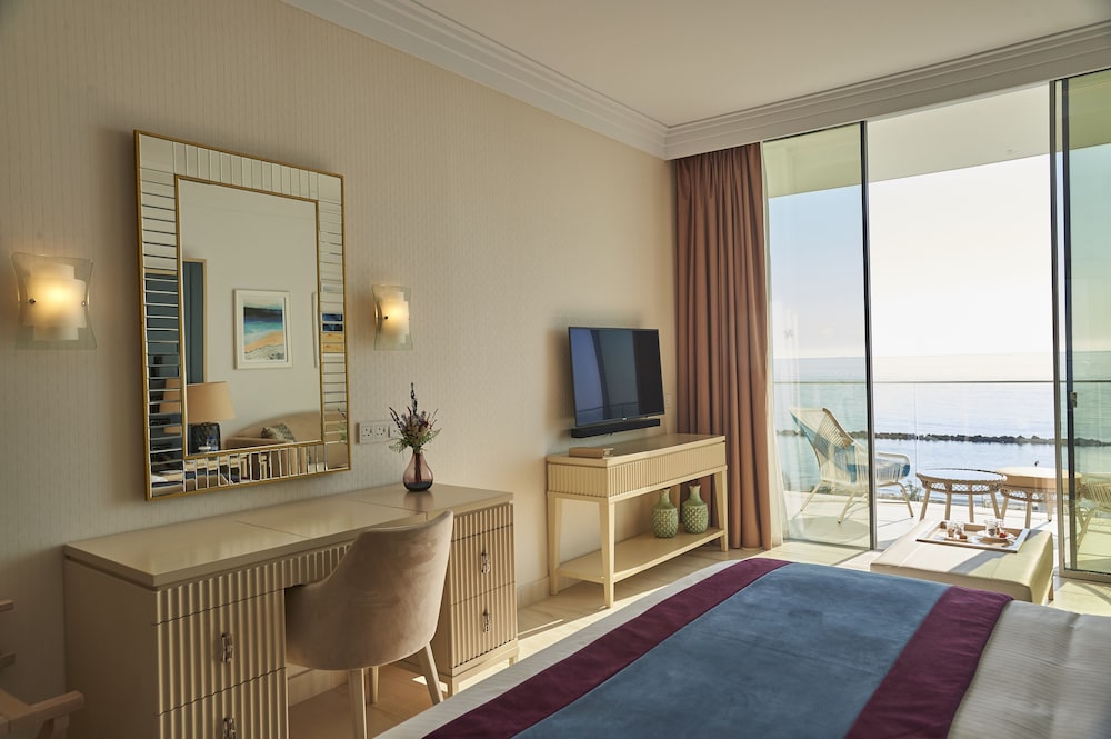 Deluxe Double Room Single Use photo 2