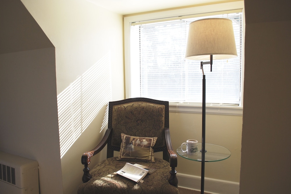 Deluxe Double Room, Ensuite (Room 12) - Photo 9