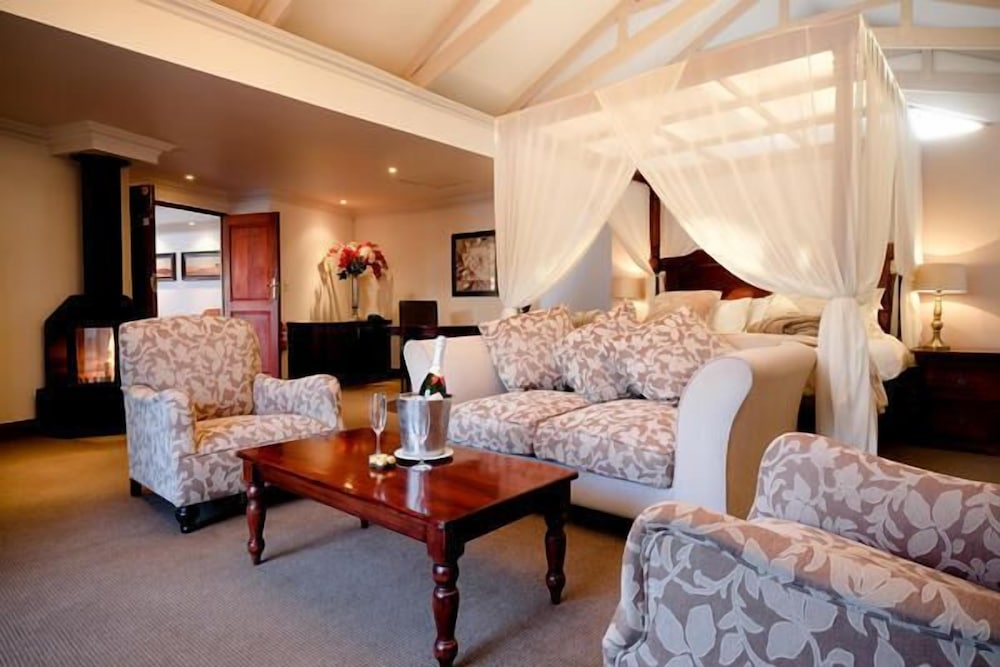 Oxbow Executive Room