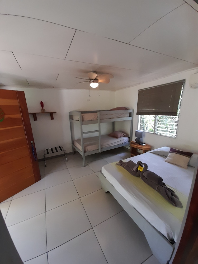 Family Quadruple Room, 1 Bedroom, Accessible photo 3