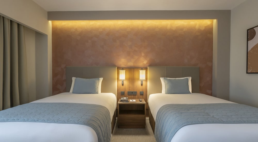 Standard Room, 2 Twin Beds photo 2